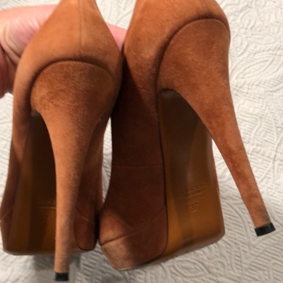 Gucci pink suede T-Strap - Picture 4 of 8